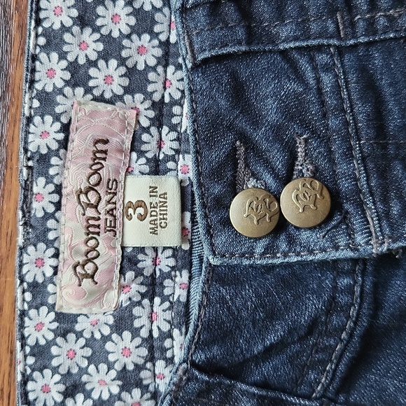 Boom Boom Jean shorts size 3 - Picture 2 of 10